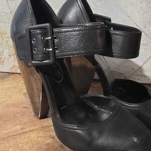 Ash Liason Vintage Style Mary Jane Buckle Wood Heels Size 40. Black Leather.